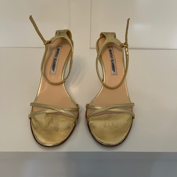 3 pairs of Manolo Blahnik’s sold together - Picture 5 of 9